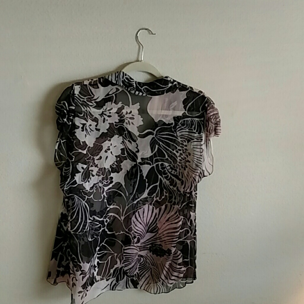 Top - Picture 2 of 4